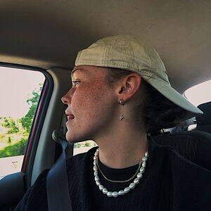 Meet your Posher, Ana